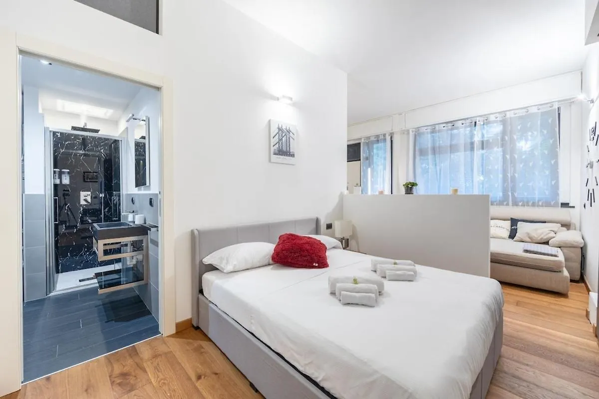 Design Apartment I Steps From Fair & Metro Milán
